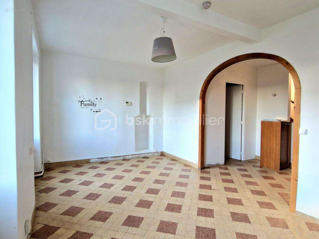 Maison à ORVILLIERS