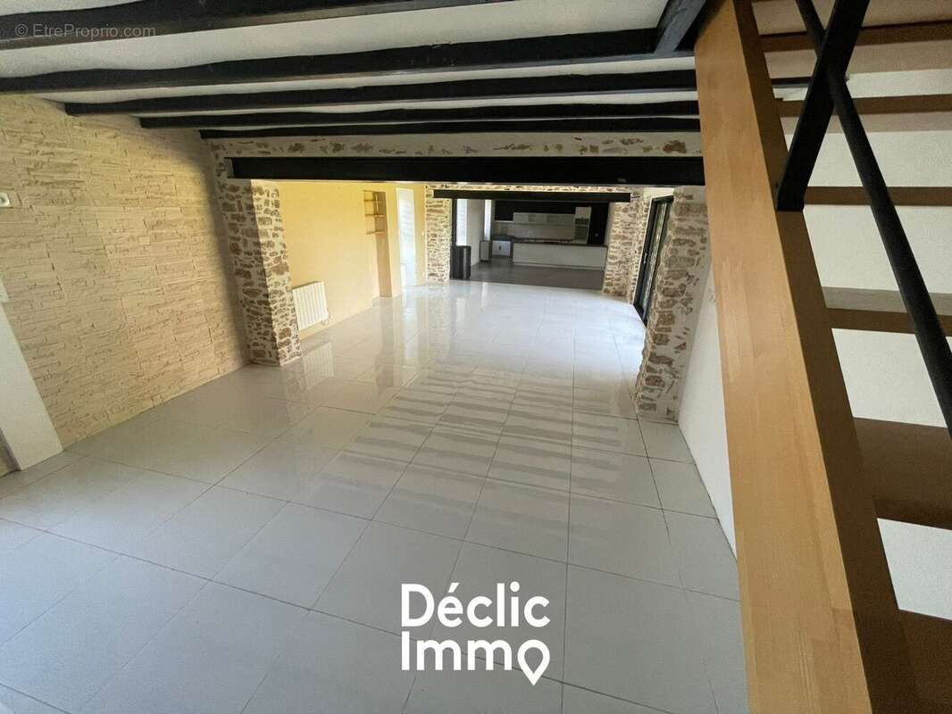 Maison à LES PINEAUX