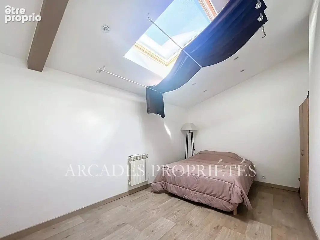 PROPRIETE Grande MAISON sur terrain paysagé - photo 9