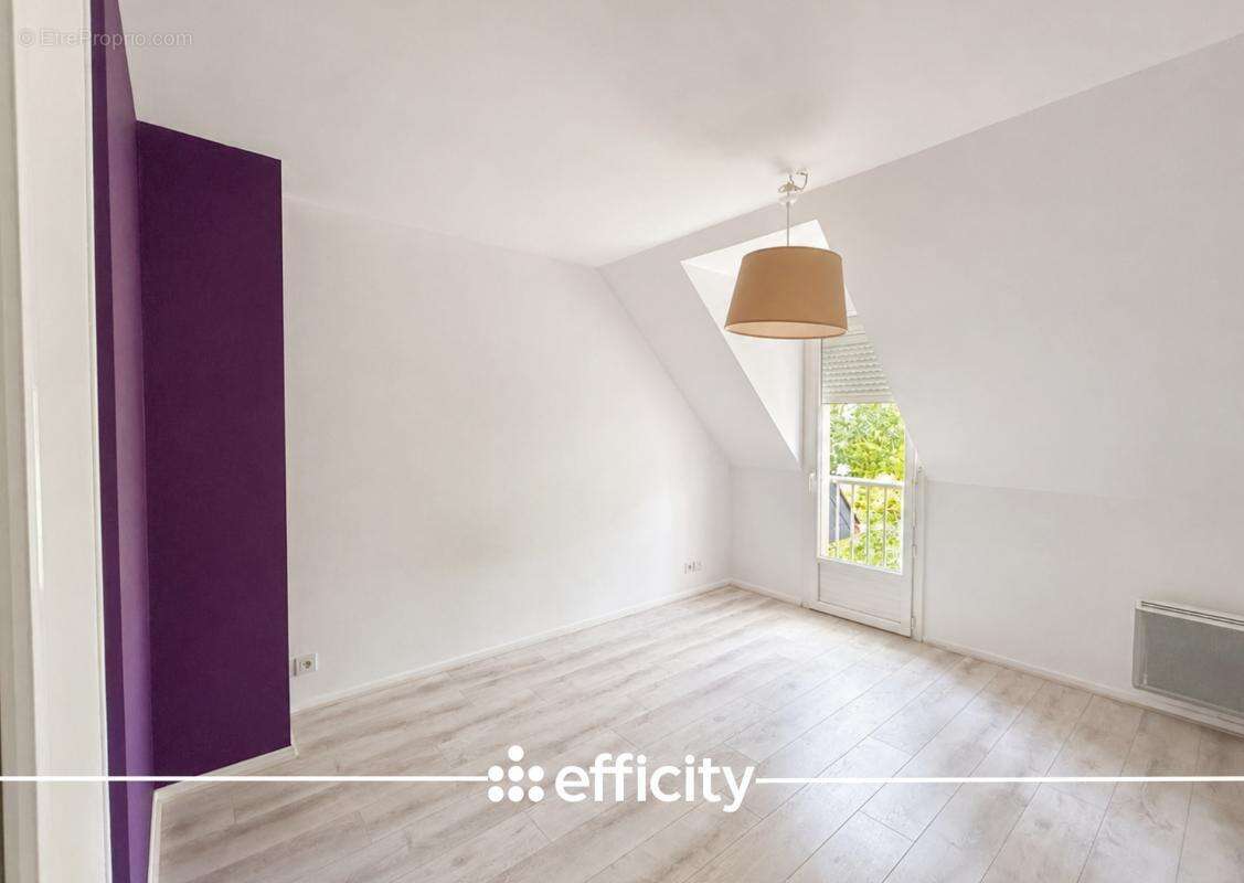 Maison à LA CHAPELLE-SUR-ERDRE