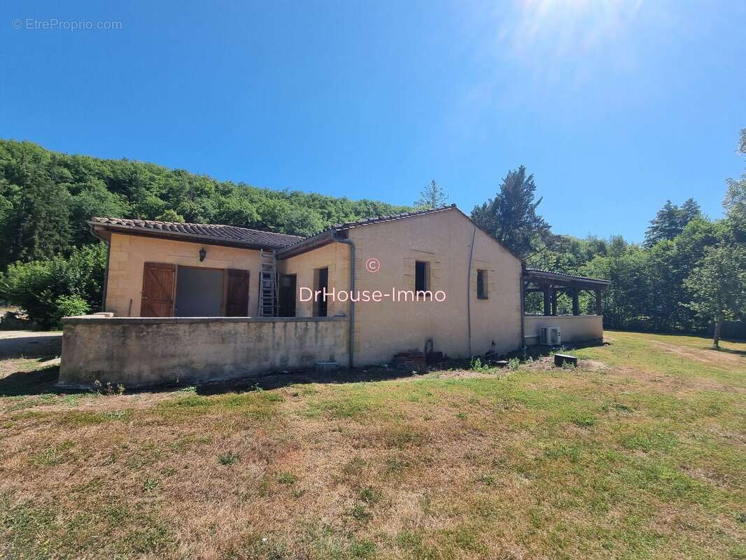 Maison 142 m² à Bayac  - photo 2