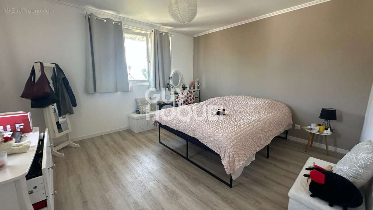 Maison à SAINT-MARTIN-LA-GARENNE