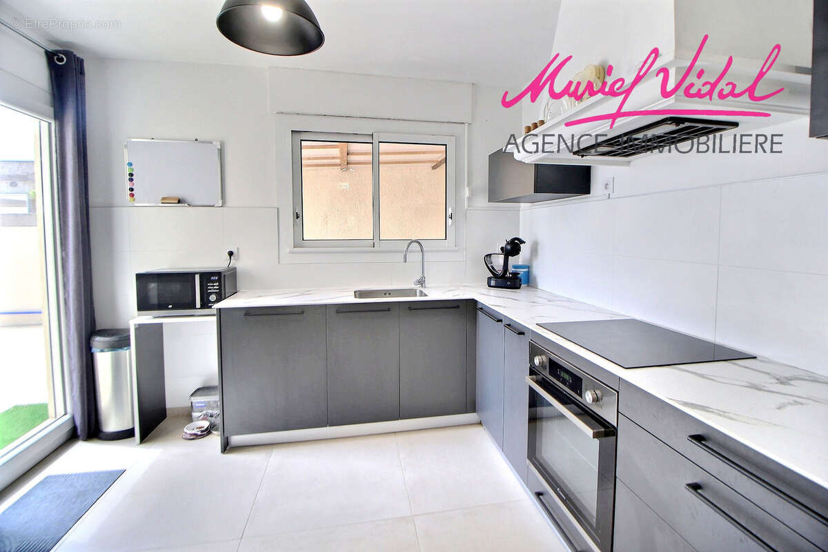 Maison à VILLENEUVE-DE-LA-RAHO