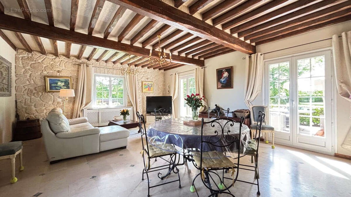 Maison à ASNIERES-SUR-OISE