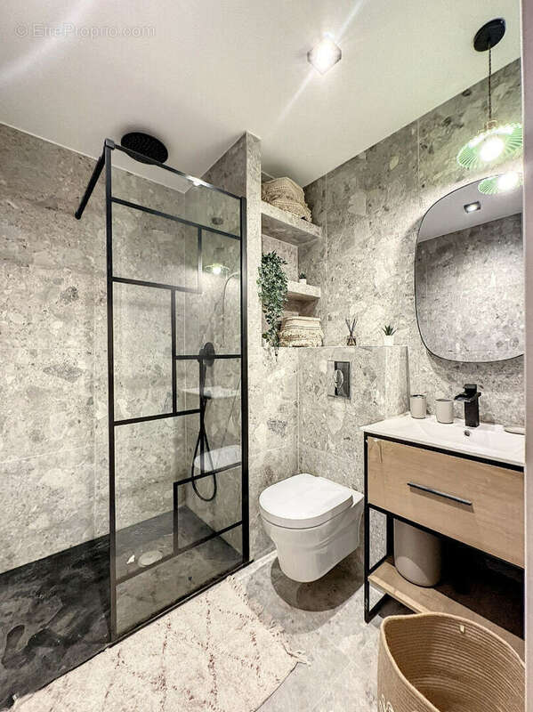 Appartement à MOUANS-SARTOUX