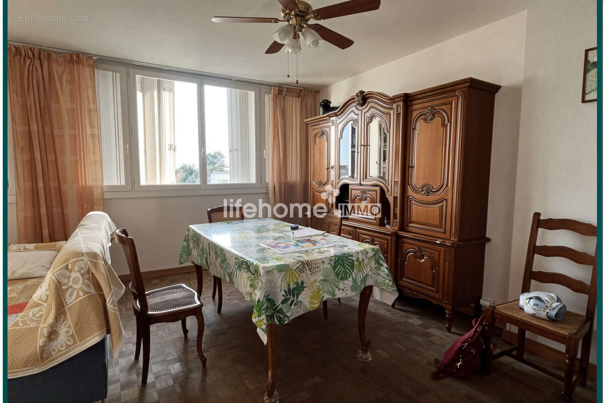 Appartement à NIMES