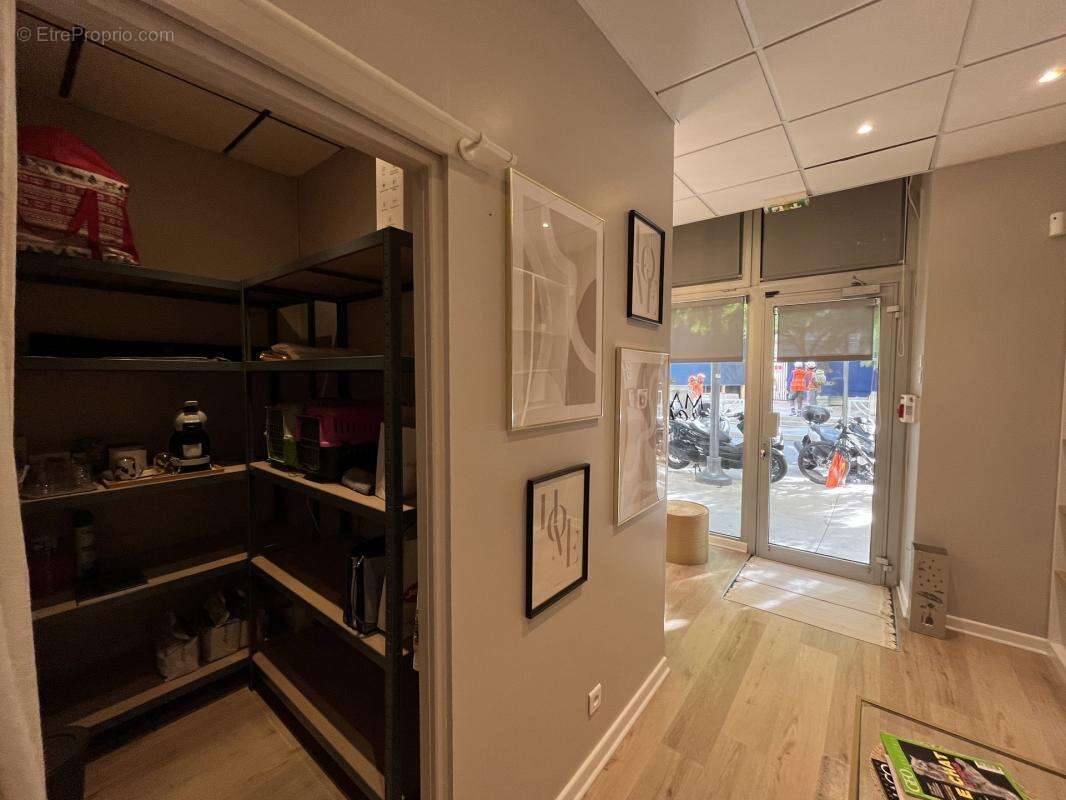 Commerce à BEAUSOLEIL