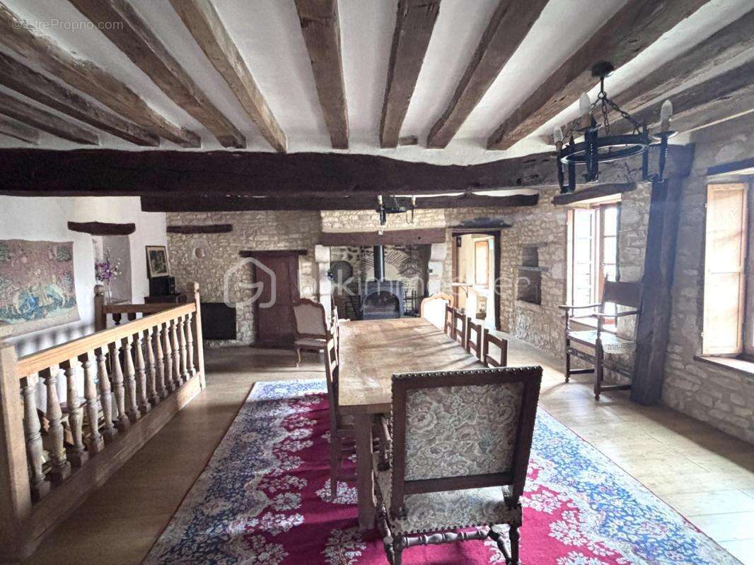 Maison à RIVARENNES