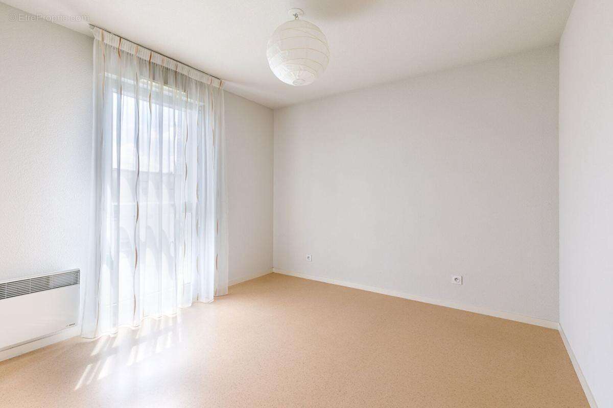 Appartement 81 m² à Saint-Nazaire  - photo 11