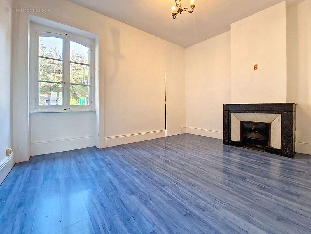 Appartement à SAINT-GALMIER