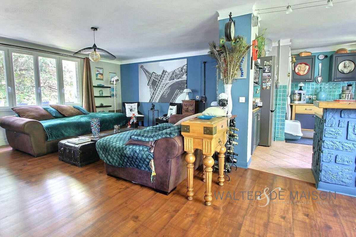 Appartement à LA CELLE-SAINT-CLOUD