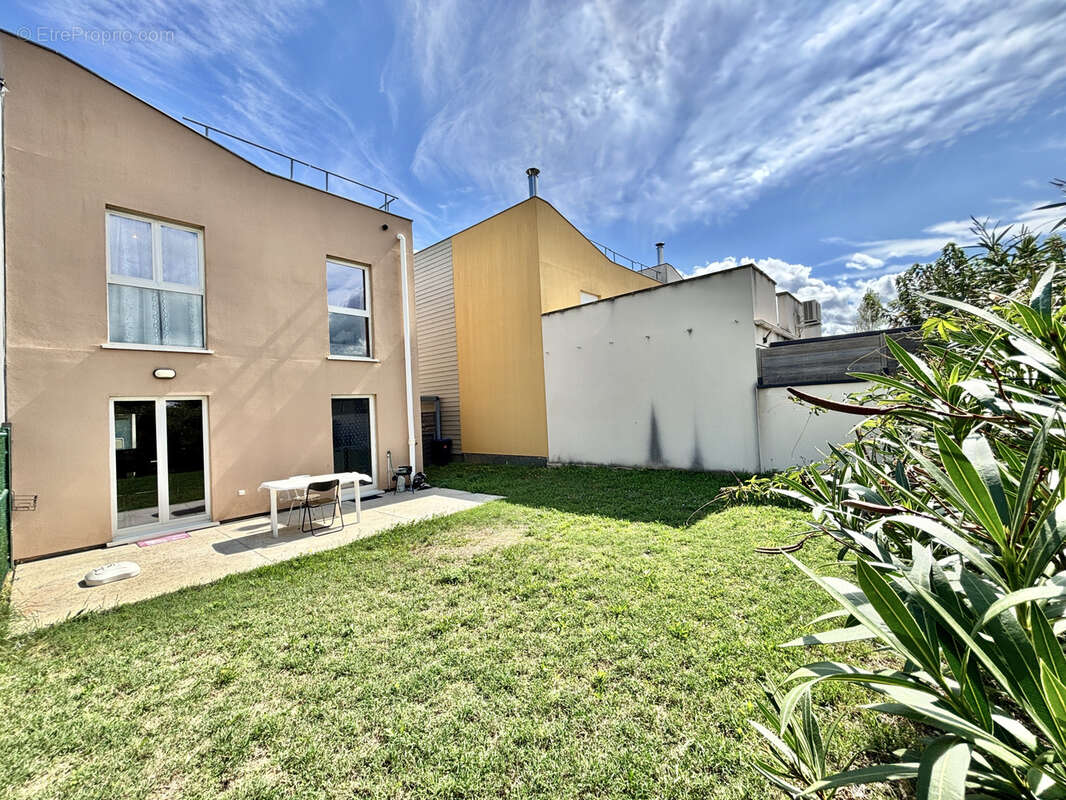 Maison à BOURG-LES-VALENCE