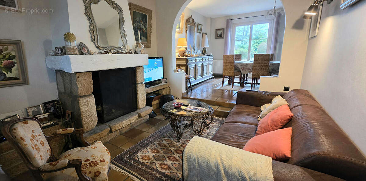 Maison à PLUGUFFAN