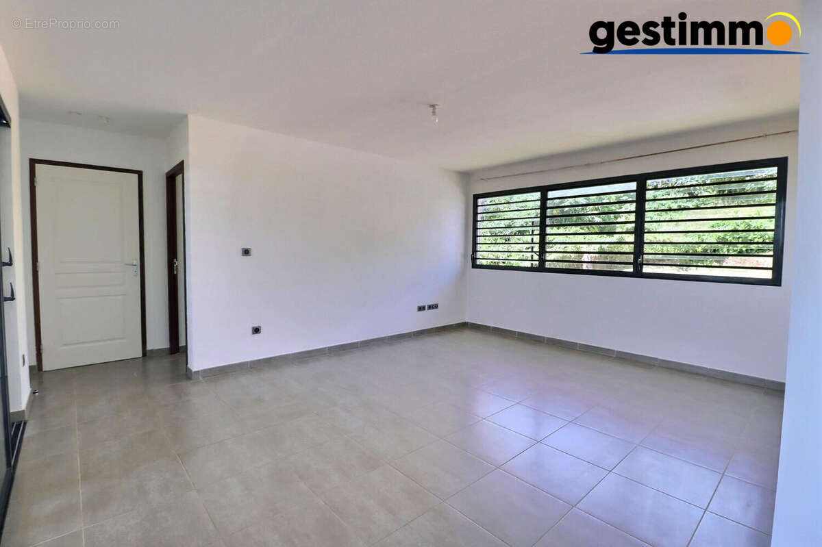 Appartement 53 m² à Remire-Montjoly  - photo 7