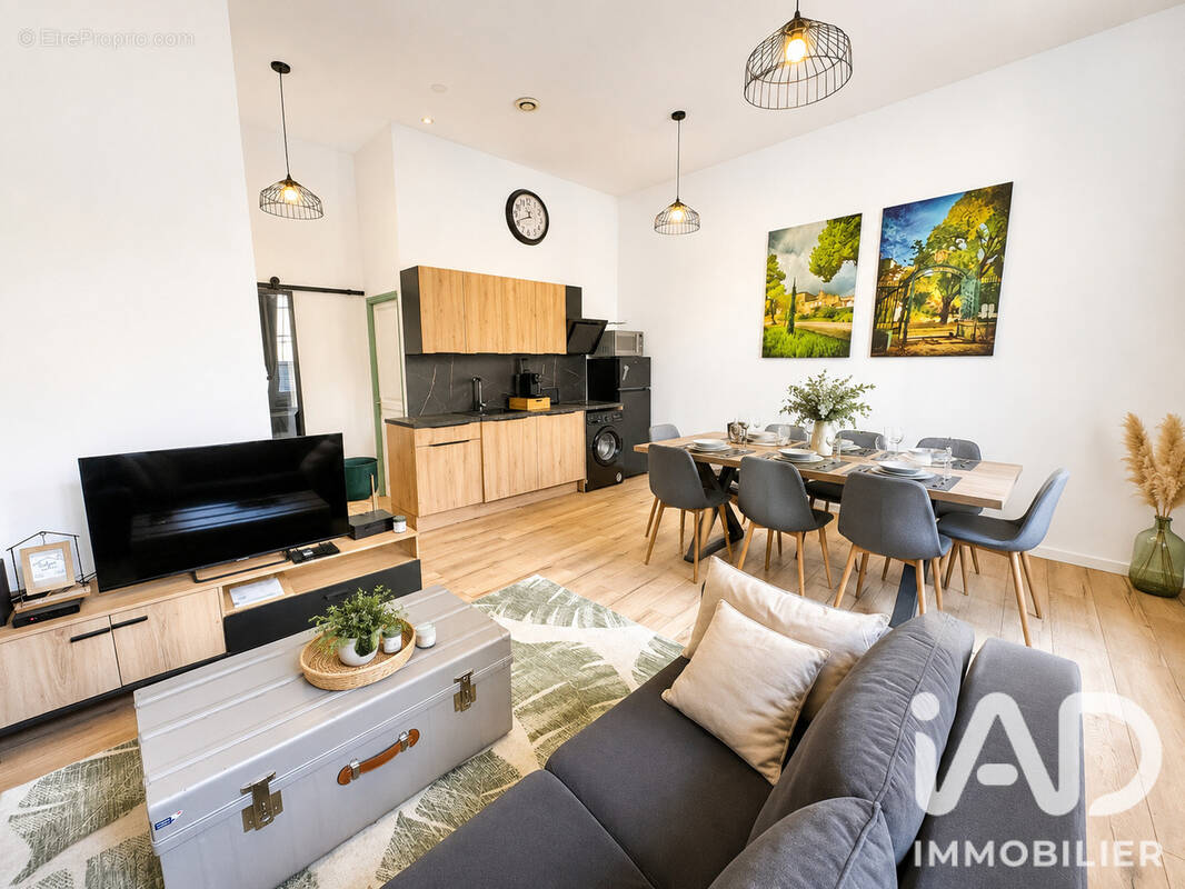 Photo 1 - Appartement à NIMES