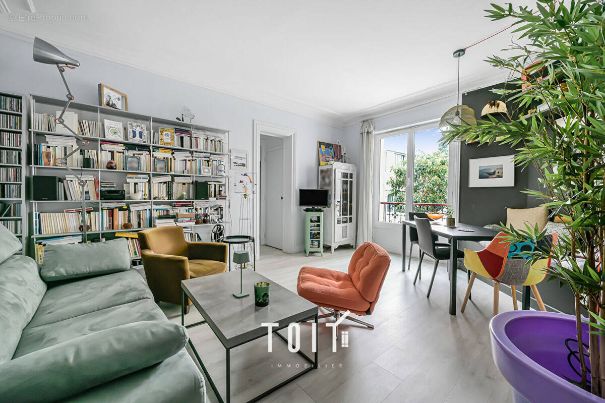 Appartement à PARIS-14E