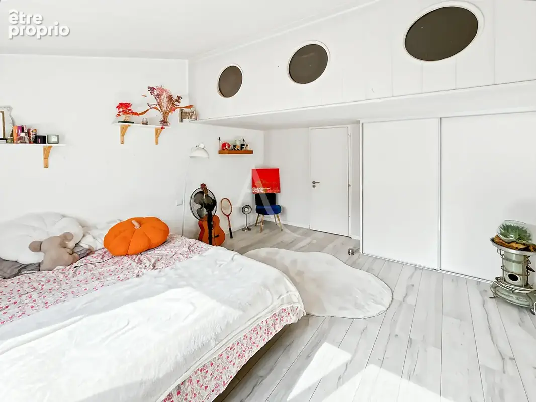 Maison familiale avec terrain de plus de 1 200 m² à Challans - photo 4