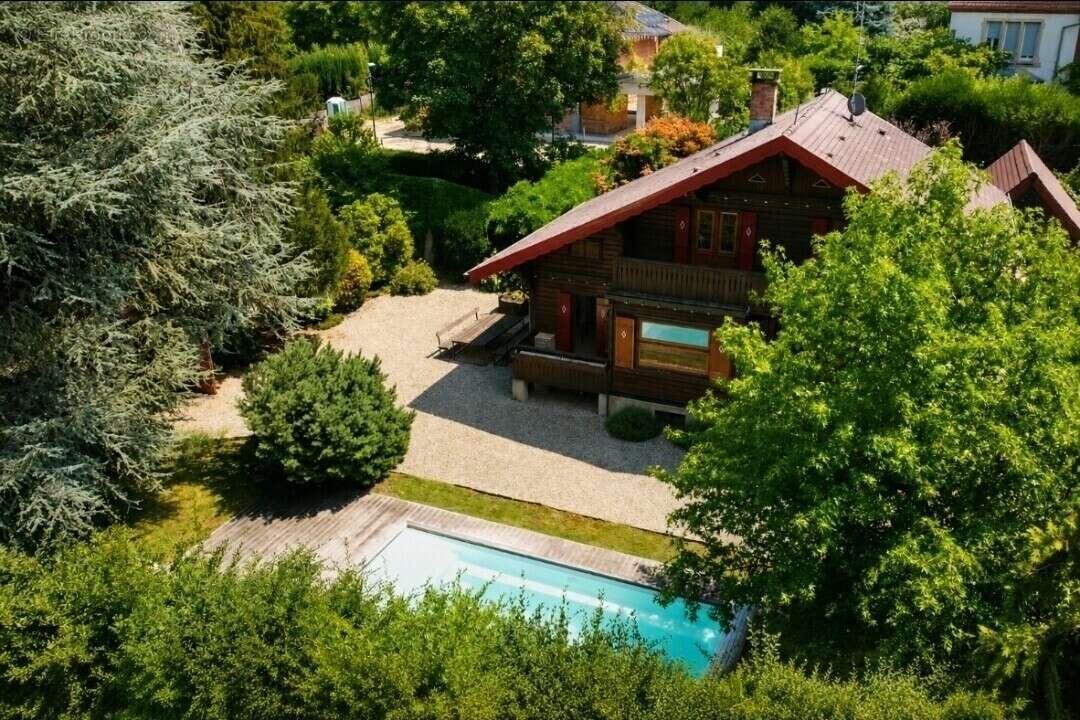 Mulhouse Rebberg Chalet de caractère, piscine et écrin de verdure - photo 2