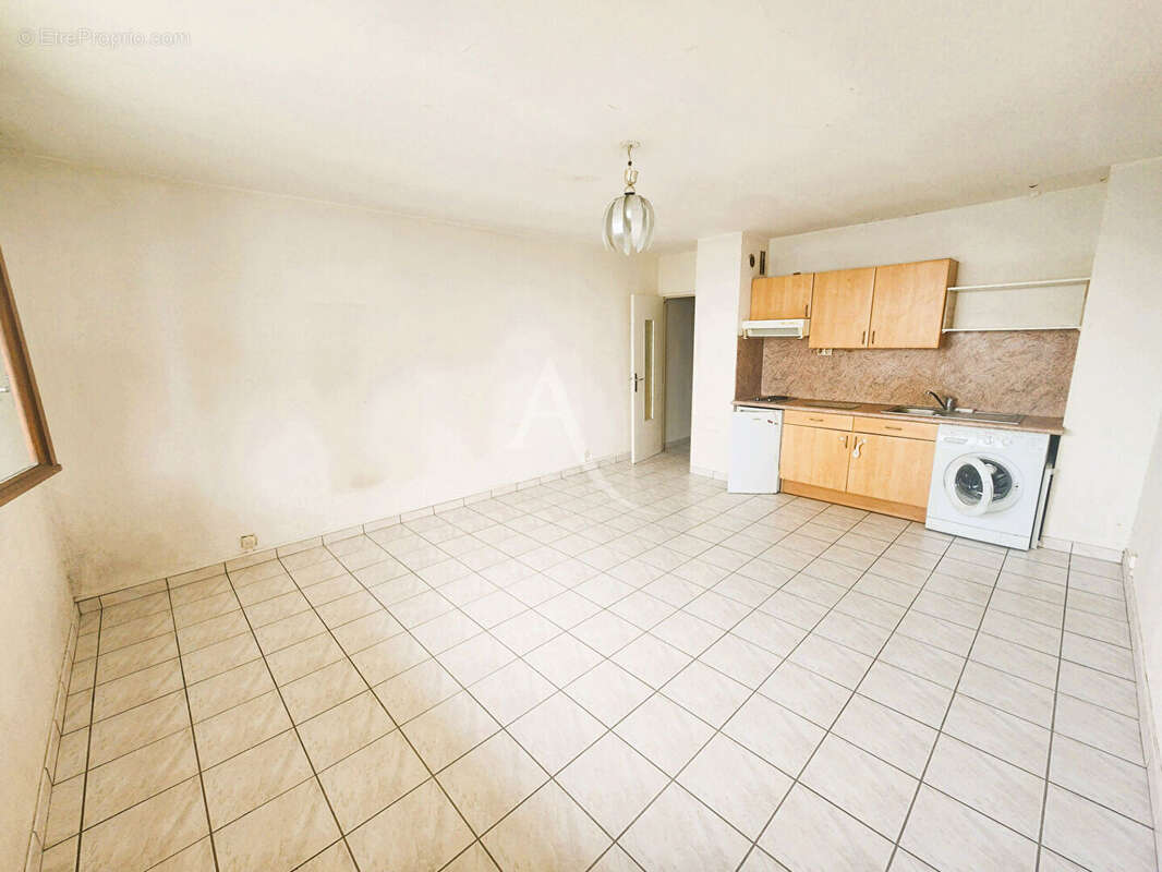 Appartement à FRESNES
