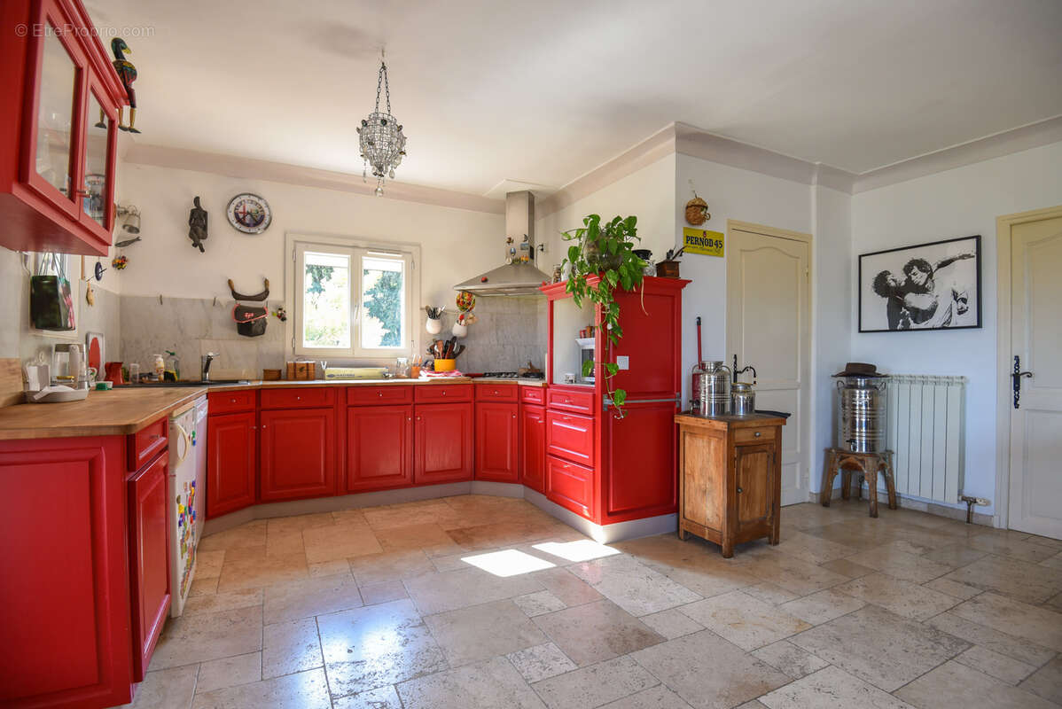 Maison à VILLECROZE