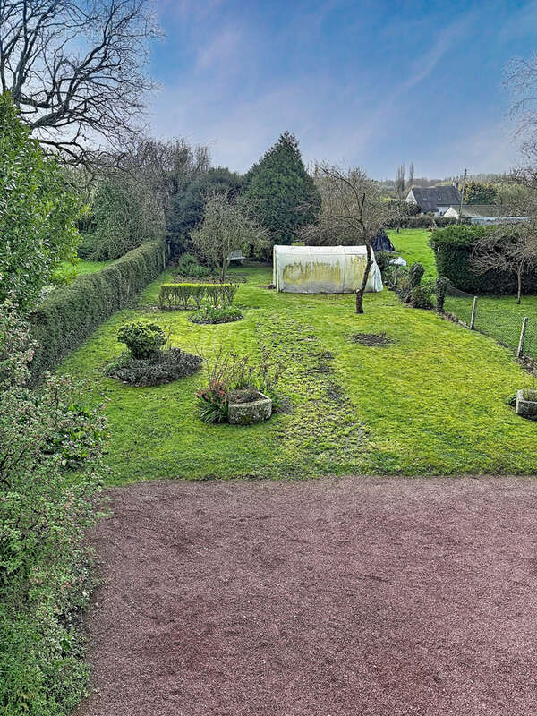 Maison à DRAGEY-RONTHON