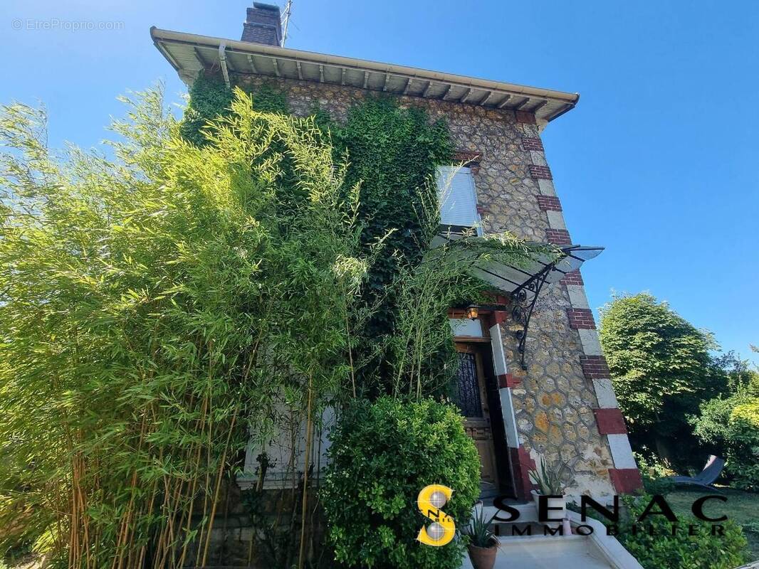 Maison à SAINT-LEU-LA-FORET