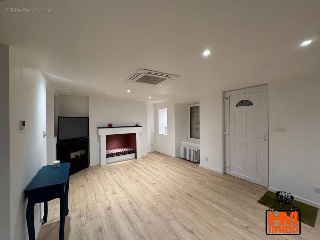 Maison à SAINT-YRIEIX-LA-PERCHE