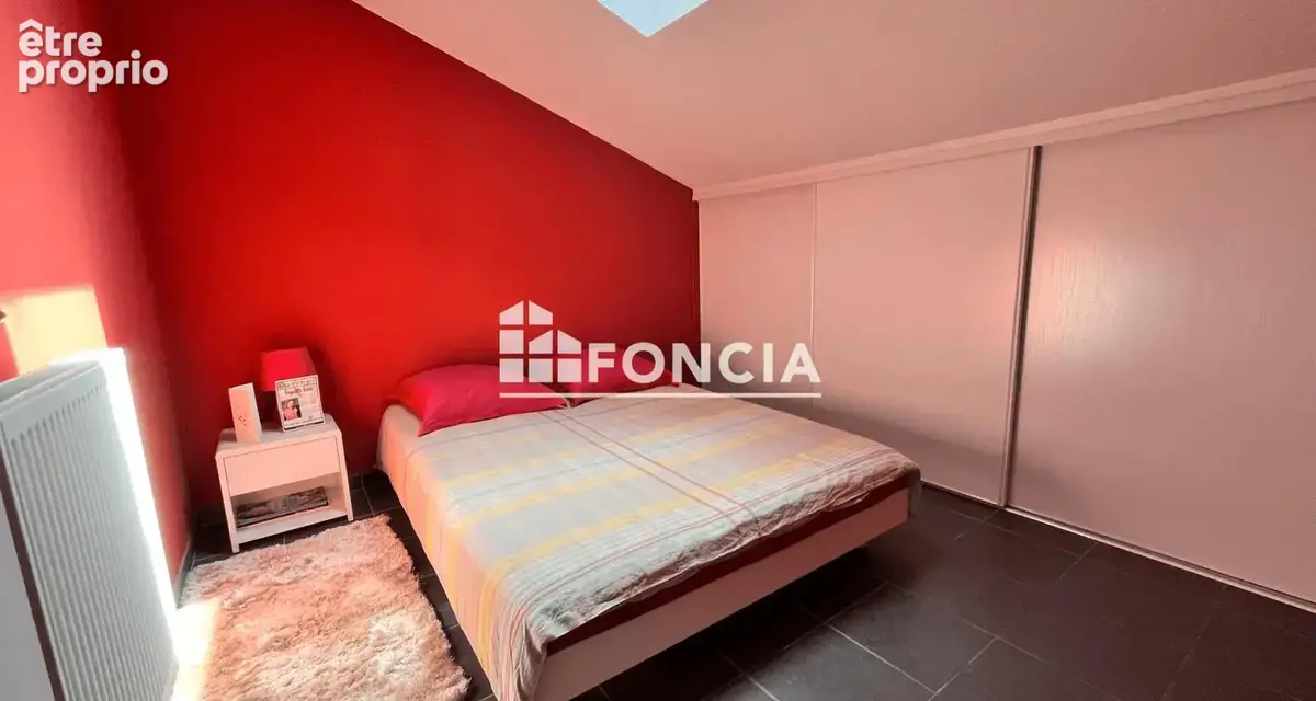 Appartement T4 de 63 m² avec 3 chambres – Dernier étage – Vendu meublé – Proche plages - photo 3