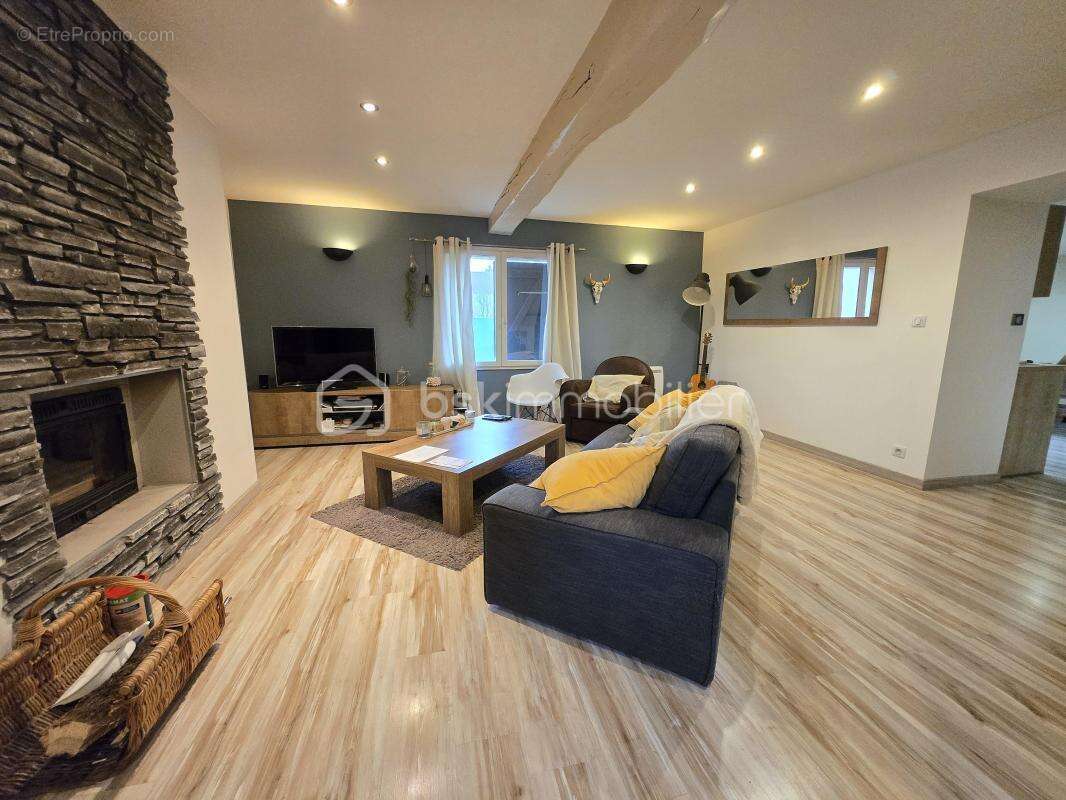 Maison à POUGUES-LES-EAUX