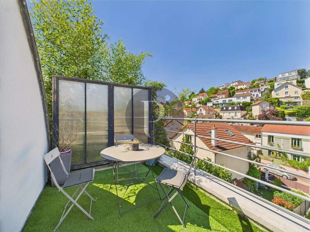 Maison à LE PLESSIS-ROBINSON