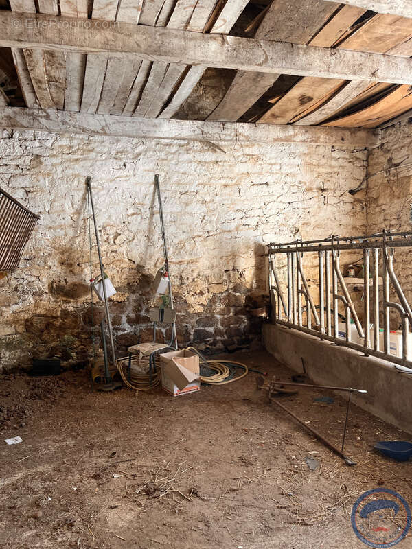 Corps de ferme maisons  et dépendances en pierre Quimper - photo 13