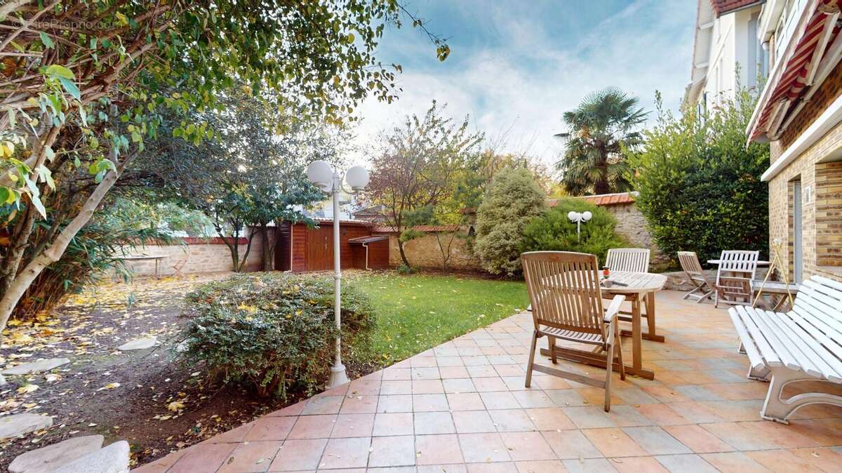 Maison à SAINT-MAUR-DES-FOSSES