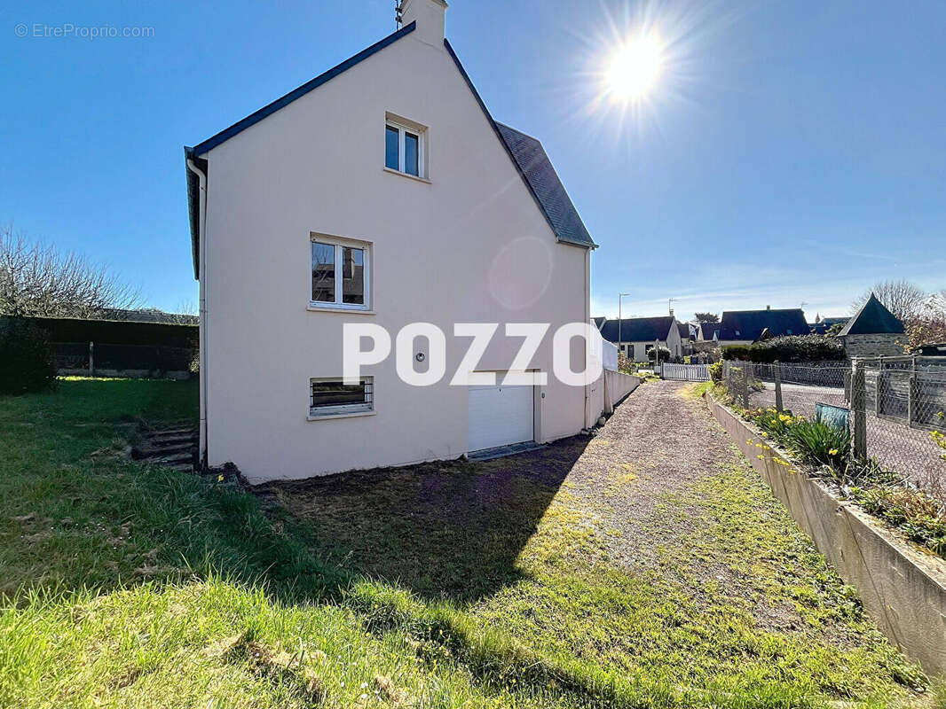 Maison à SAINT-PAIR-SUR-MER