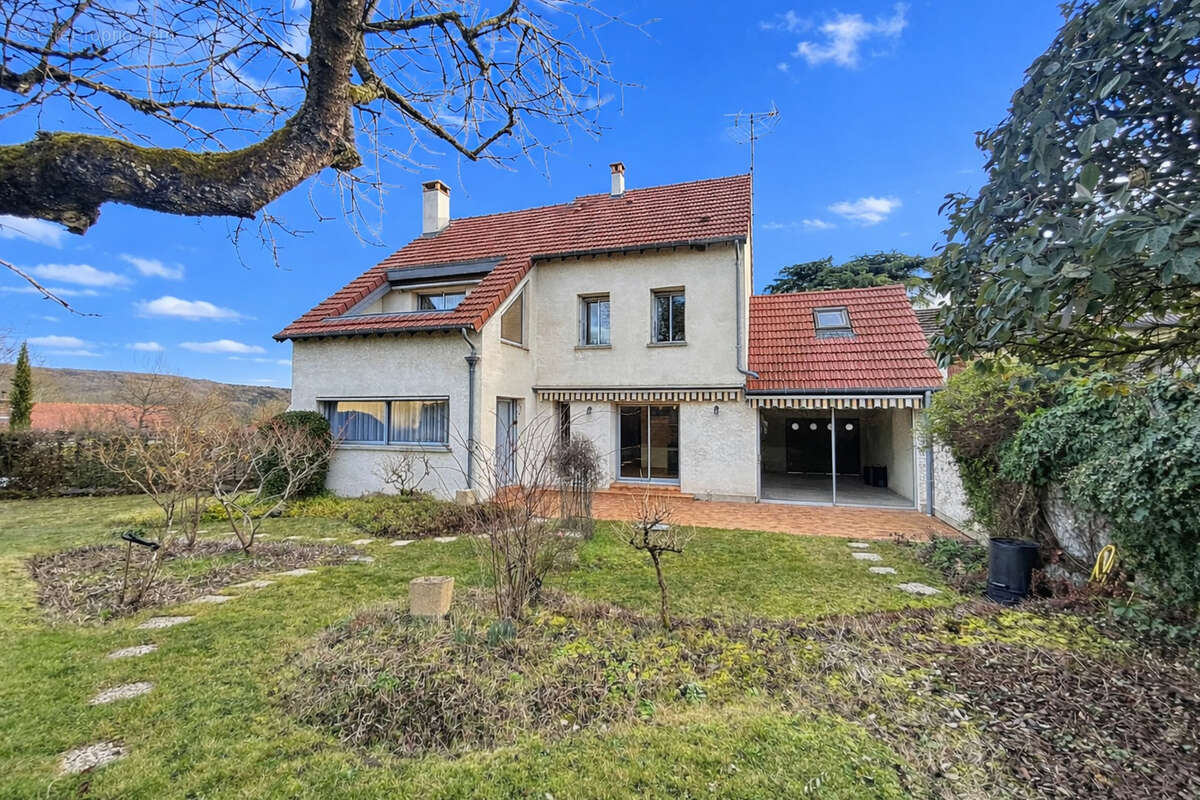 Maison à JANVILLE-SUR-JUINE