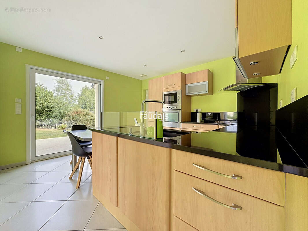 Maison 145 m² à Remilly-Sur-Lozon  - photo 4