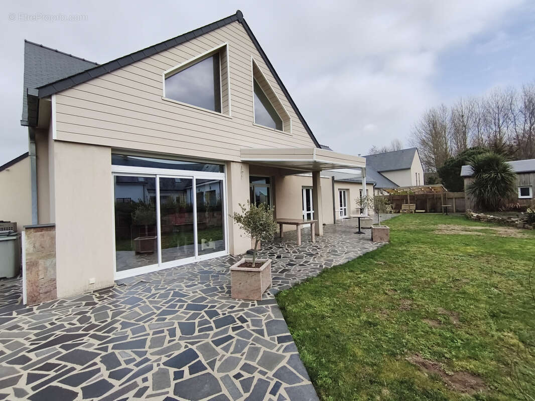 Maison à BREVILLE-SUR-MER