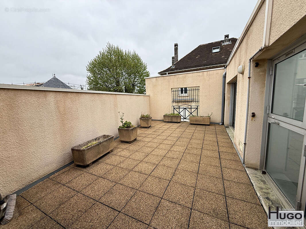 Bordeaux - secteur tondu- immeuble de bureaux r+1 148m² + terrasse de 26m²- possibilite 3 ou 4 lots... - photo 10