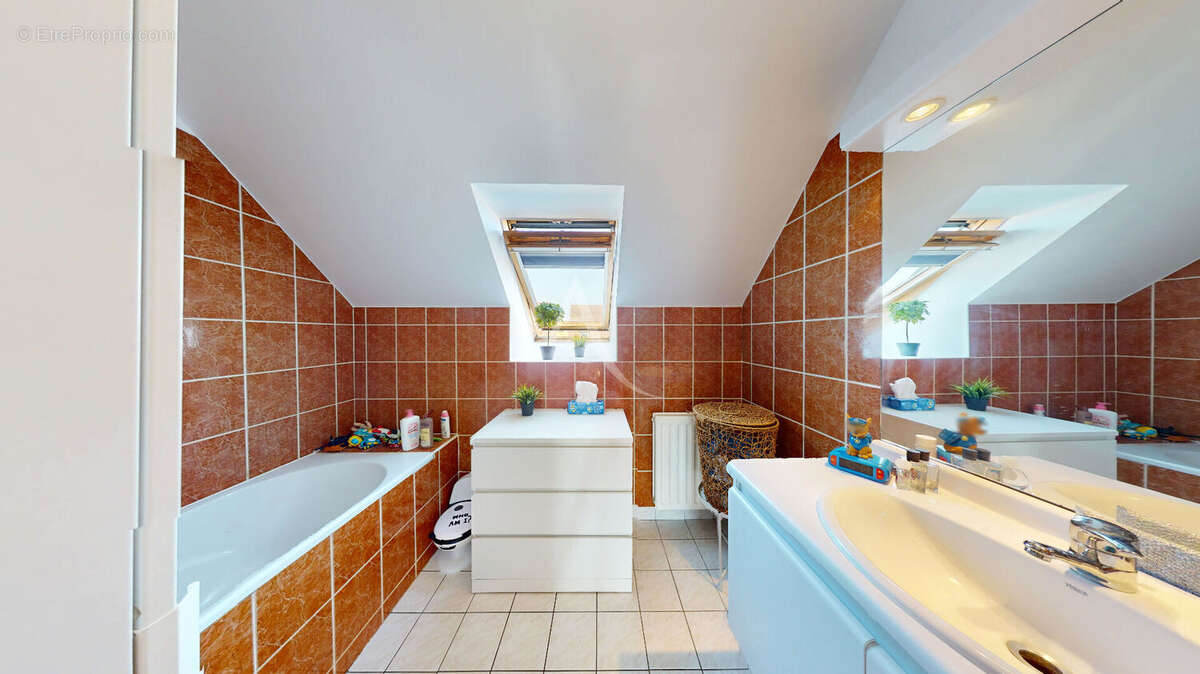 Maison à PONTAULT-COMBAULT