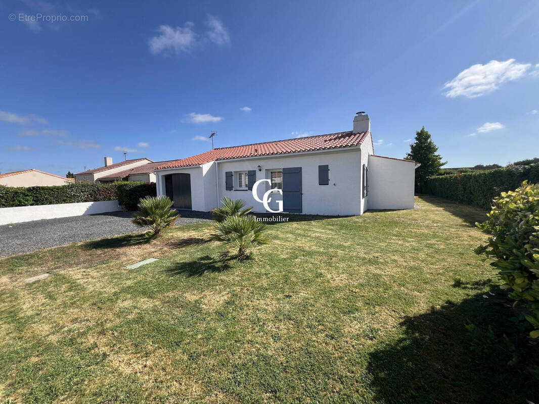 Maison à L'HERBERGEMENT