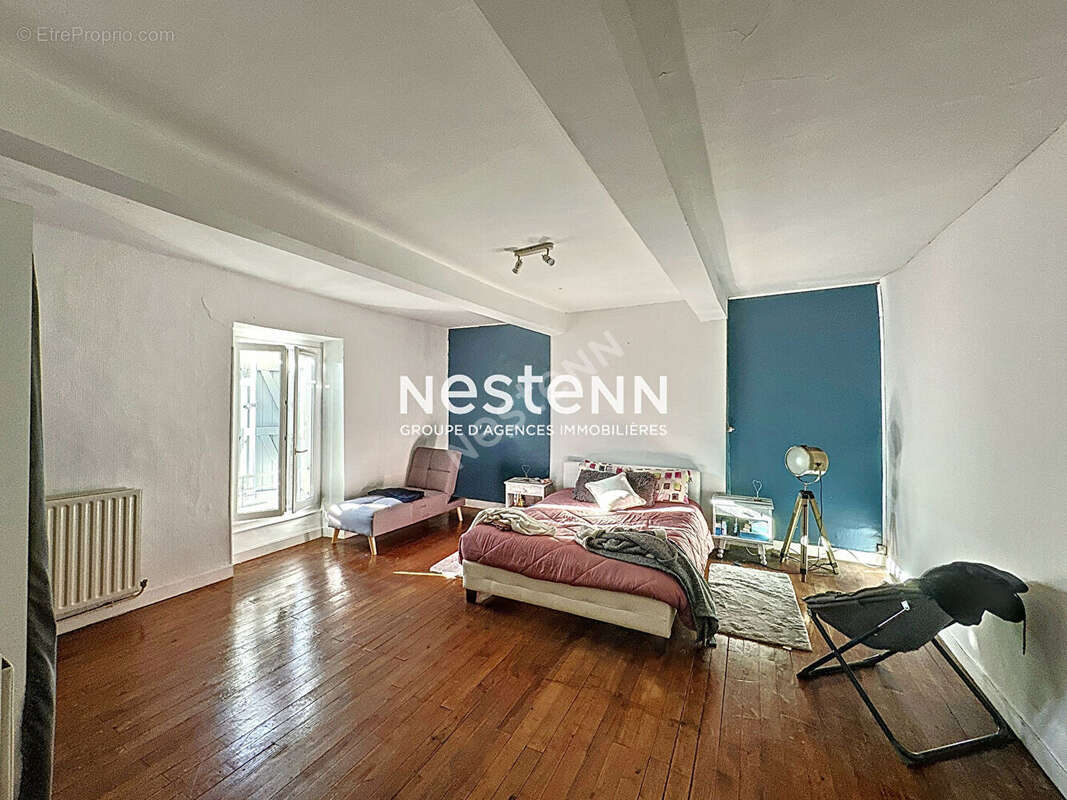 Appartement à SEISSAN