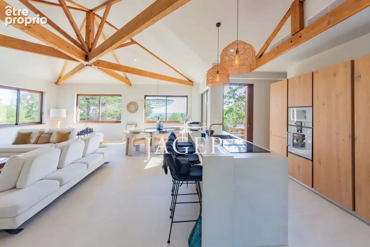Maison 4 pièces 160 m² à vendre à Frejus (83370) - photo 3