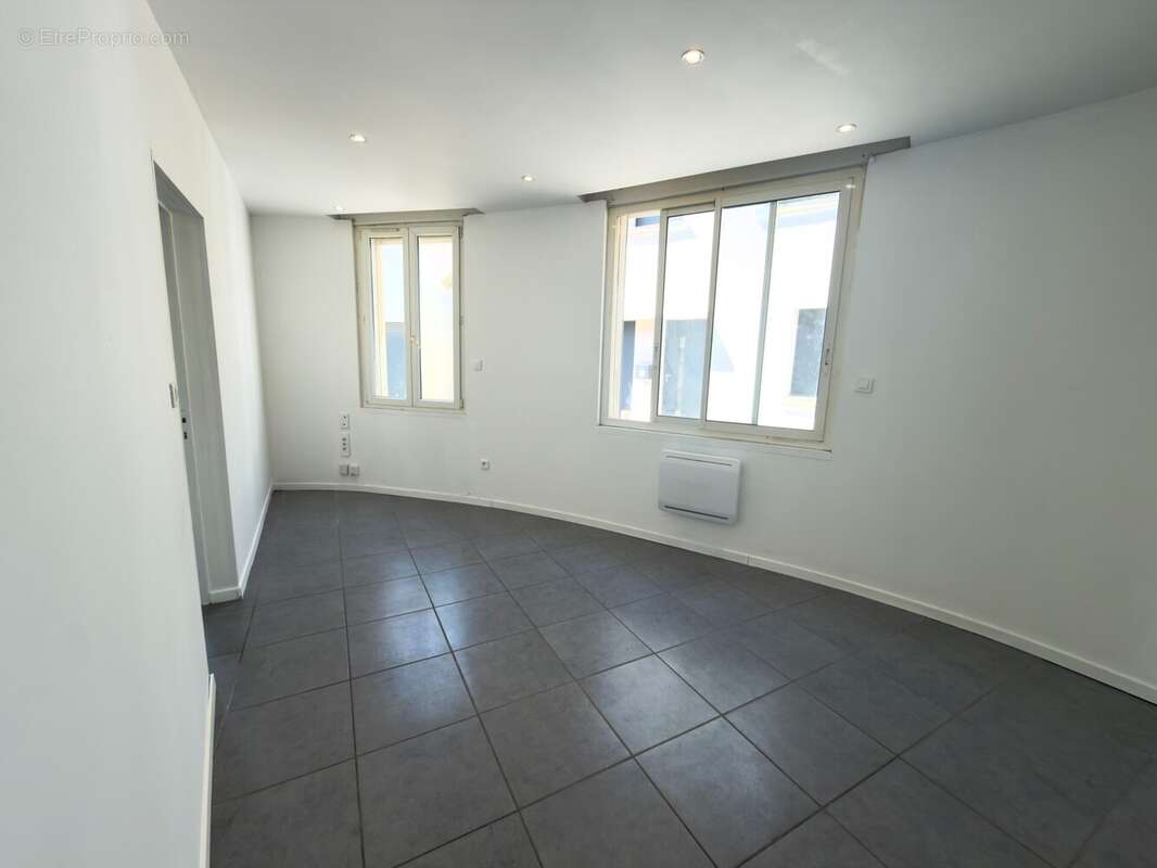 Appartement 38 m² à Fos-Sur-Mer  - photo 9
