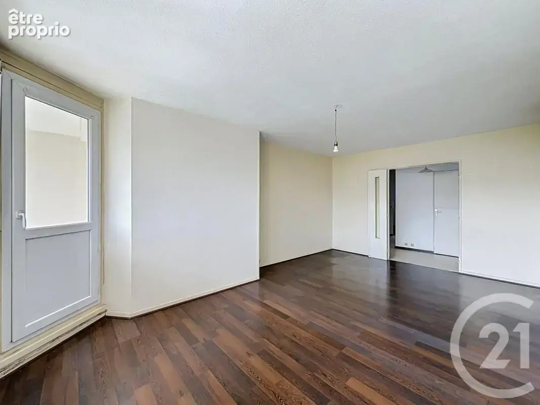 Appartement 3 pièces 72 m² à vendre à Feyzin (69320) - photo 2