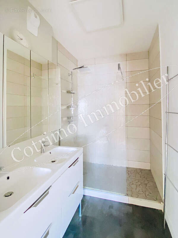 Appartement à LYON-8E