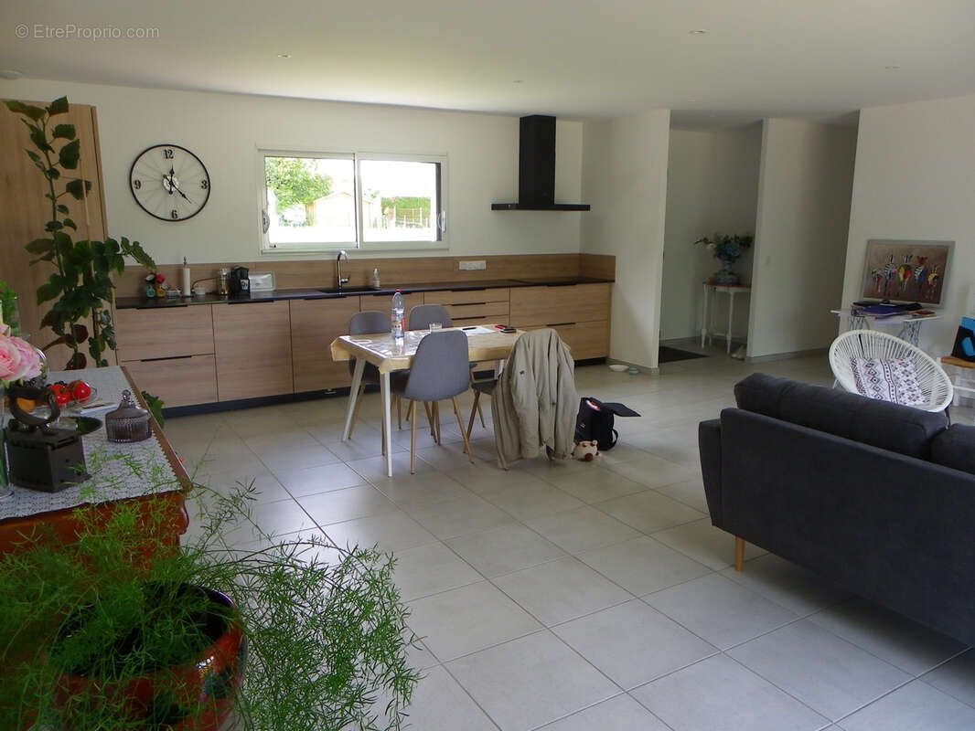 Pavillon f5 neuf de plain pied de 103 m2 habitable sur terrain clos de 763 m2 - photo 2