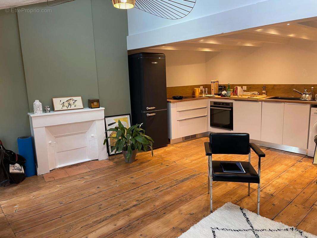 Appartement à BORDEAUX