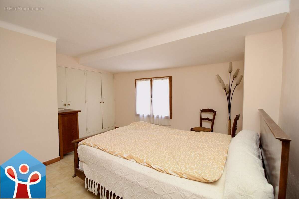 Maison à VILLENEUVE-LES-BEZIERS