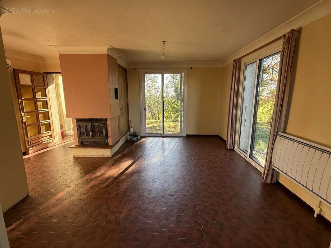 Maison à CASTELNAVET