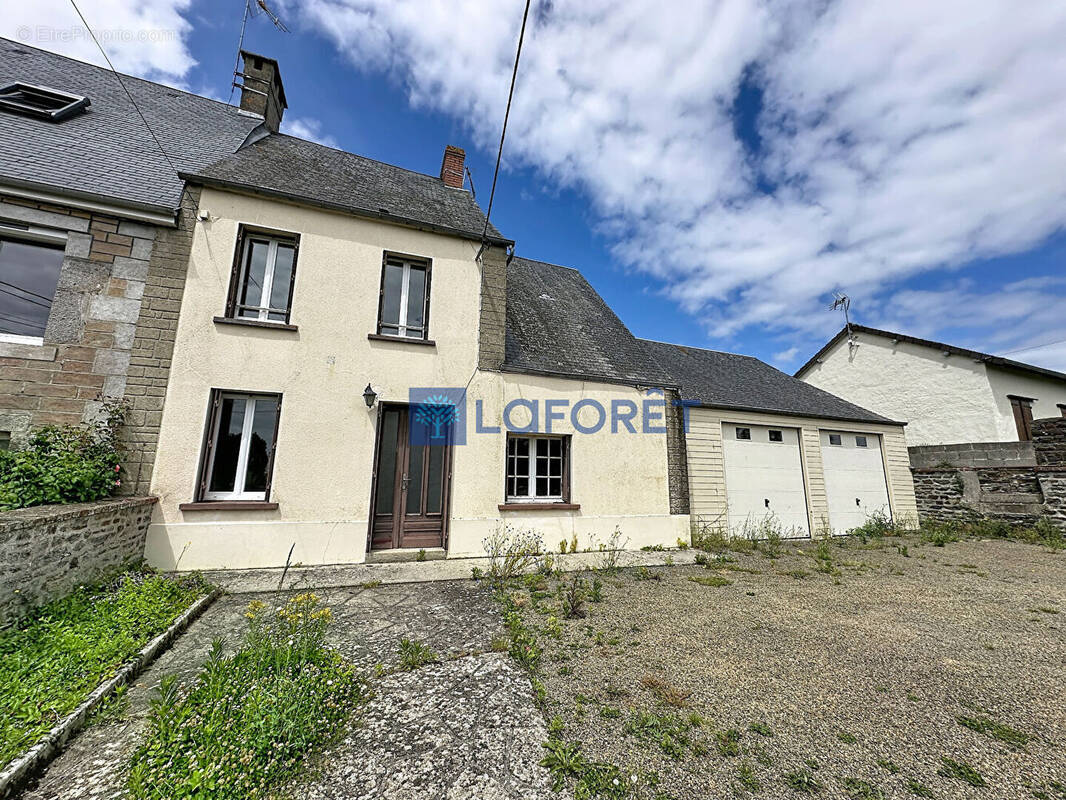 Maison à MONTILLY-SUR-NOIREAU