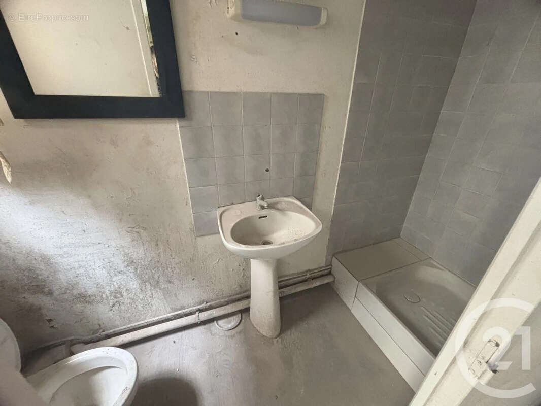 Appartement 28 m² à Toulon  - photo 4
